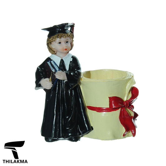 Graduation Figure Decoration Pen Holder 