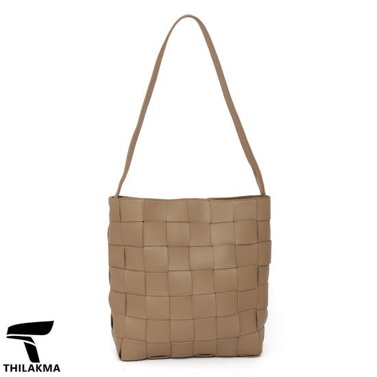 Stylish Woven Shoulder Bag with Pouch
